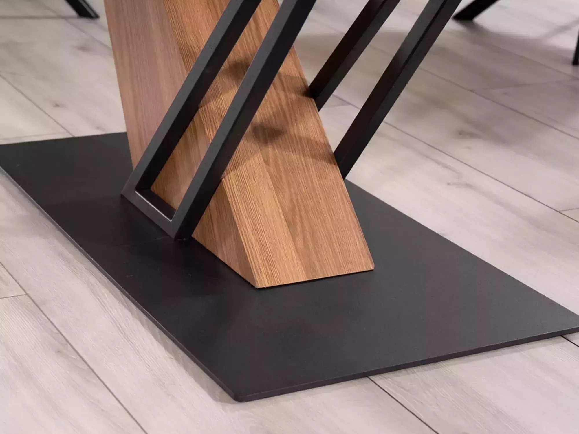 Mesa Detroit 996 (Mármol negro + Roble)