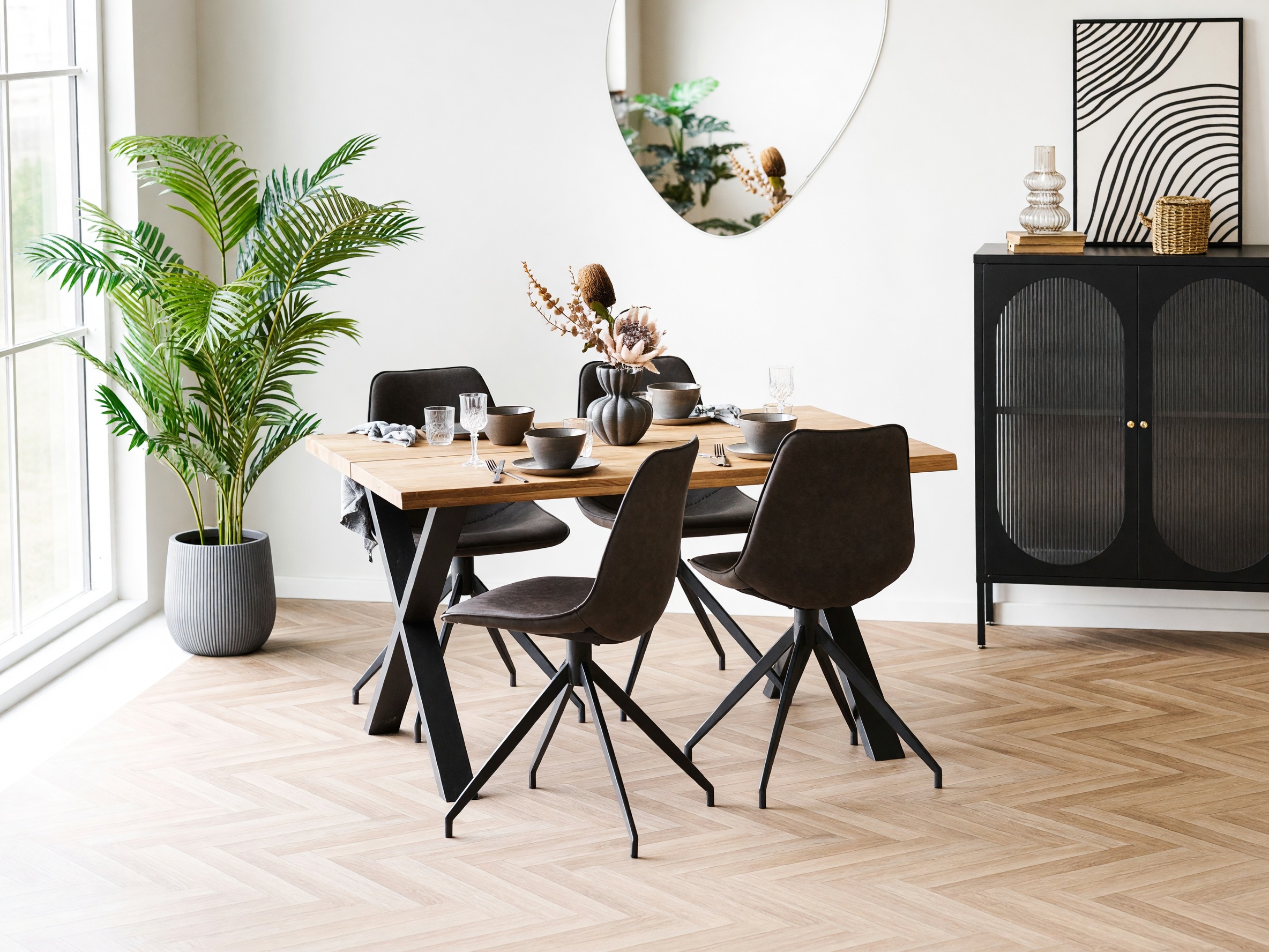 Conjunto de mesas y sillas para comedor Brea 352