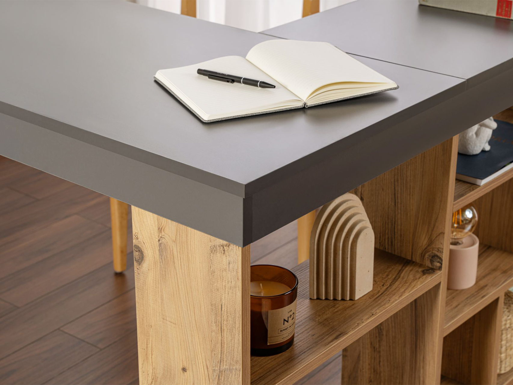 Escritorio esquinero Novato 159 (Antracita + Pino)
